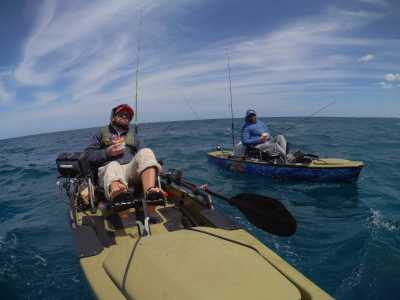 I kayak moderni sono l�evoluzione di quelli in legno realizzati per migliaia di anni dagli Inuit, che si sono sempre serviti dei kayak per cacciare in mare, cos� come fanno oggi alcuni appassionati